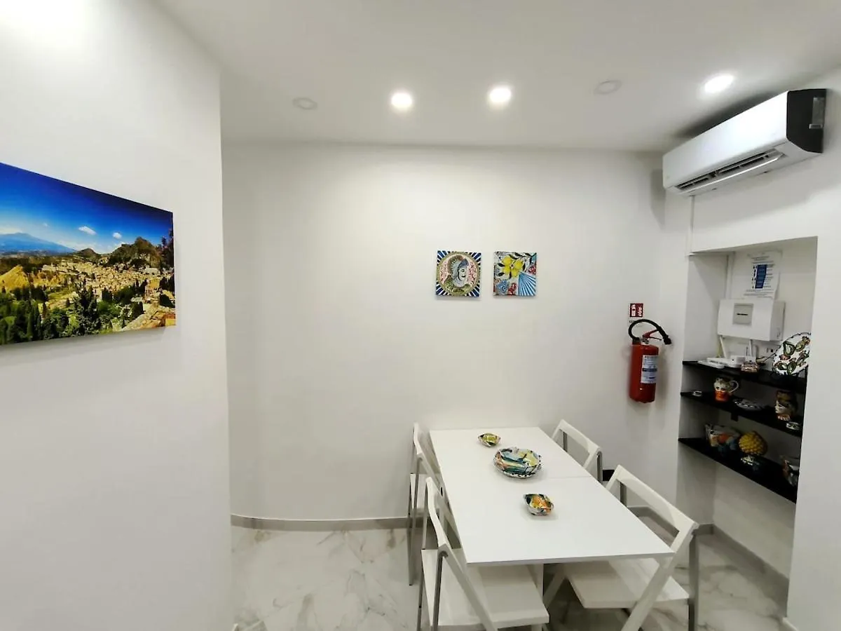 Medusa House Таормина Апартаменты
