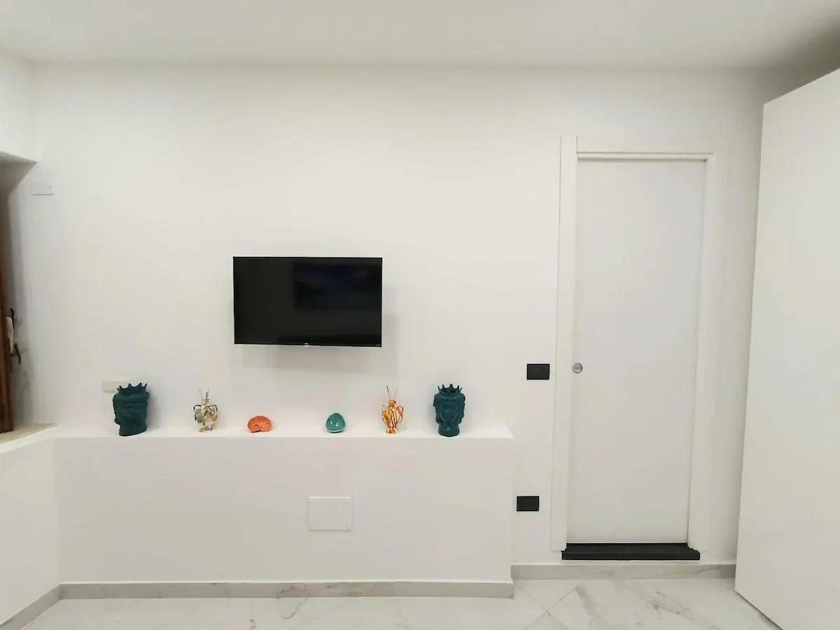 Medusa House Таормина 0*,